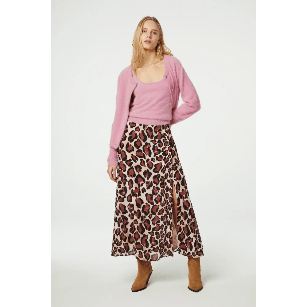 Kate Cardigan – Pluizig gebreid vest van Fabienne Chapot met bloemetjesknopen