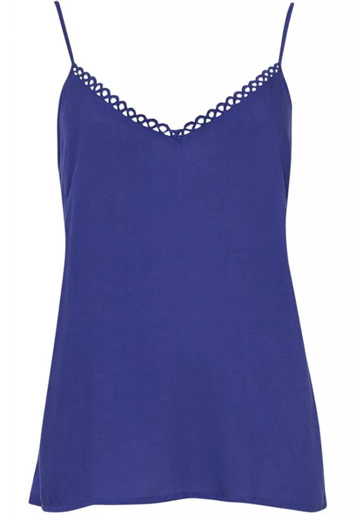 PAARSE STIPPENPRINT KATOENMODAL LANGE BROEK MET BLAUWE SPAGHETTI TOP MET VERSTELBARE BANDJES